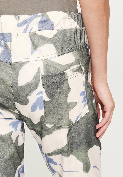 Stella Morgan - Italian Made Creased Printed Jogger With Drawcord - Khaki