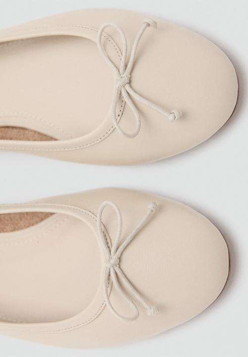 MANGO - Plano pump - white
