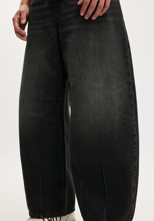 Cotton On - Baggy Balloon Jean - Revolve Black