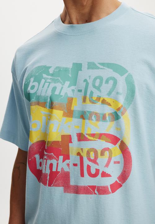 Cotton On - Box Fit Premium Music T-shirt - Lcn Bra Blue Mist/Blink 182