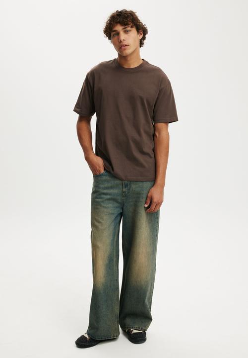 Cotton On - Everyday Fit T-shirt - Washed Chocolate