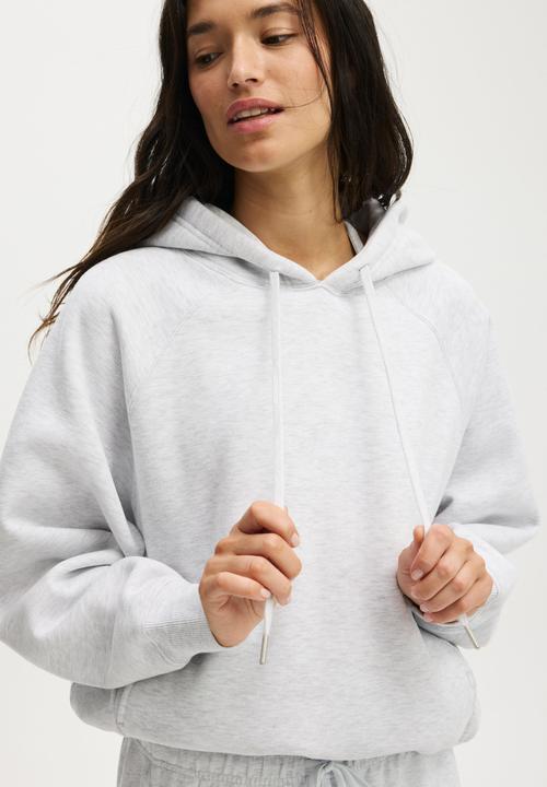 Cotton On - Plush Premium Raglan Hoodie - Cloudy Grey Marle