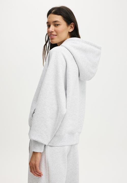 Cotton On - Plush Premium Raglan Hoodie - Cloudy Grey Marle