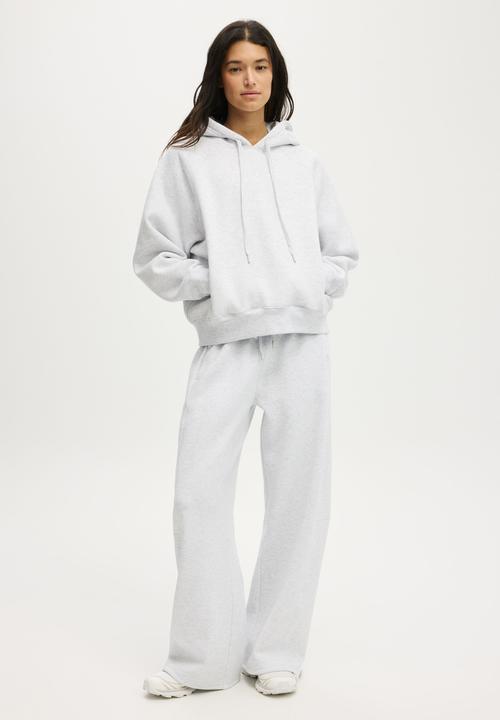 Cotton On - Plush Premium Raglan Hoodie - Cloudy Grey Marle
