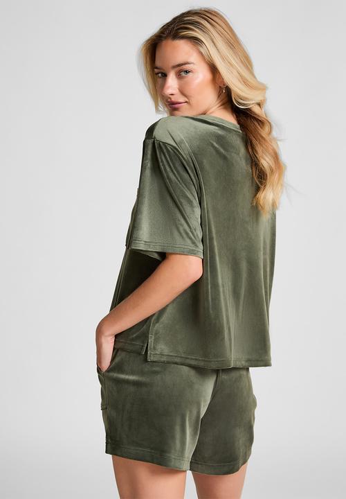 Hunkemoller - Top ss velours pocket - green