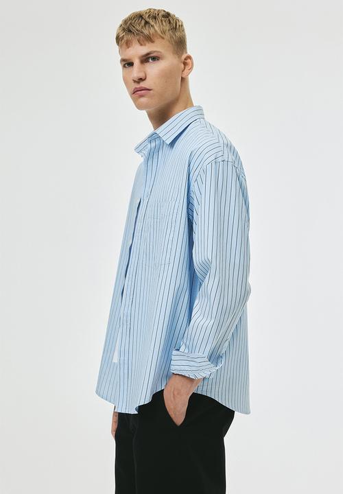 H&M - Loose fit poplin shirt - blue pinstriped
