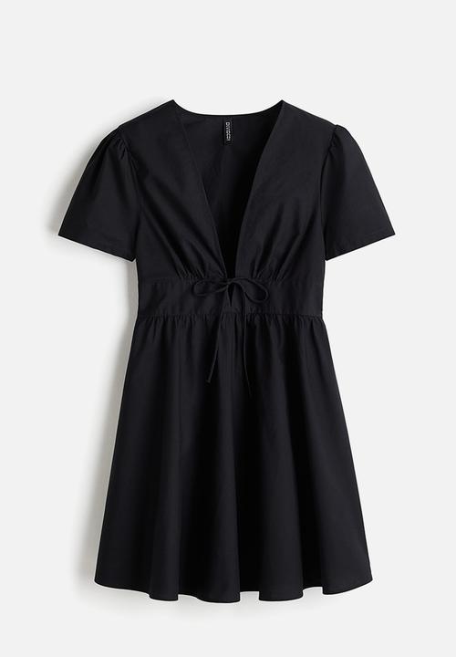 H&M - V-neck cotton poplin dress - black