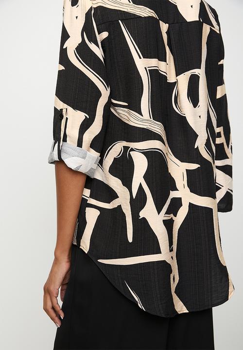 Izabel London - 3/4 Sleeve Key Hole Hem Printed Blouse - Black/White