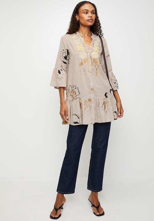 Stella Morgan - Half Sleeve Key Hole Printed Tiered Midi Dress With Crochet  - Pink