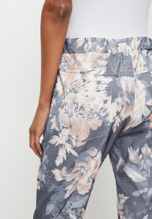 Stella Morgan - Italian Made Printed and Creased Drawcord Jogger - Navy