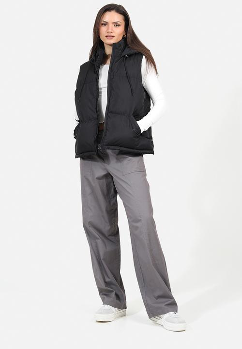 Brave Soul - Ladies Padded Short Gilet With Fixed Hood Zipper - Black