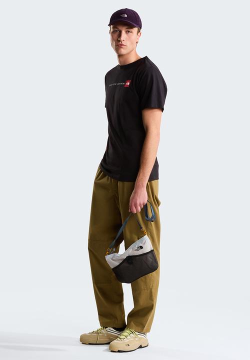 The North Face - M Never Stop Exploring Regular Short Sleeve Tee-Graphic - Tnf Black