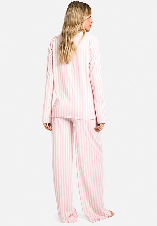 boohoo - Candy stripe long sleeve shirt & trousers pyjama set - pink
