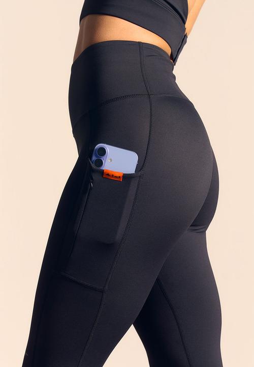 Burnt  - Traverse Legging - Black Full