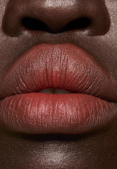 MAC - Powder Kiss Hazy Matte Lipstick - Devoted to Chili