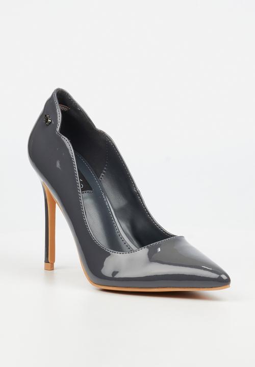 Miss Black - Lola 1 classic scallop heel - charcoal