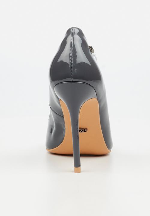 Miss Black - Lola 1 classic scallop heel - charcoal