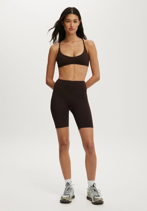 Cotton On - Ultra Move Mid Length Bike Short - French Roast