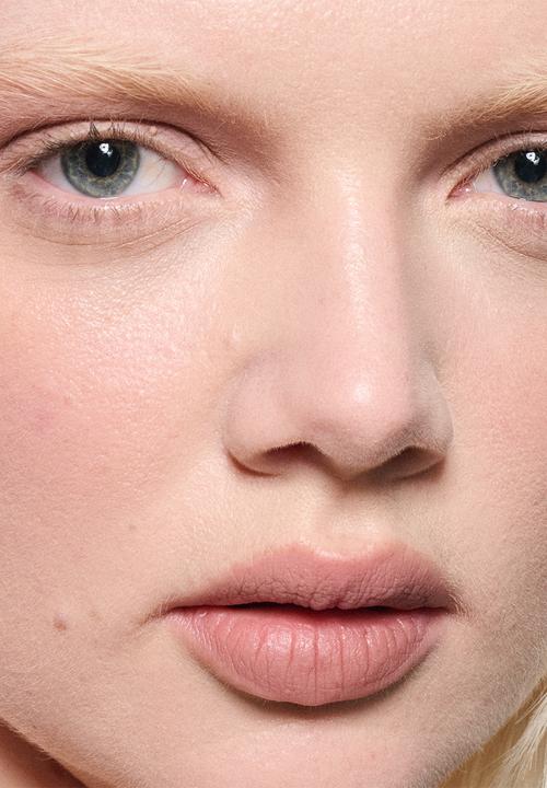 MAC - Powder Kiss Lip + Cheek Mousse - Buffiest