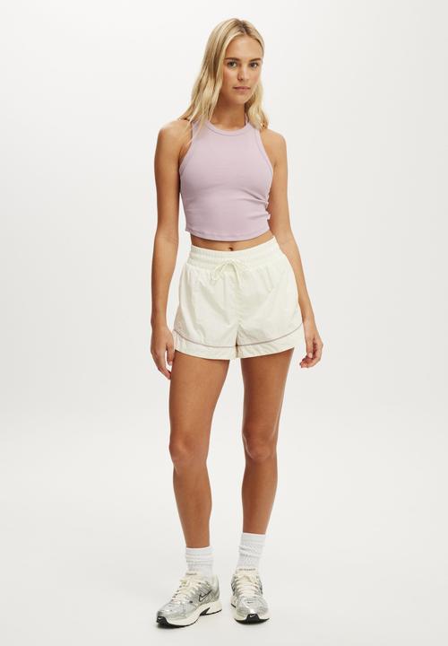 Cotton On - Woven Wellness Club Short - Coconut Milk