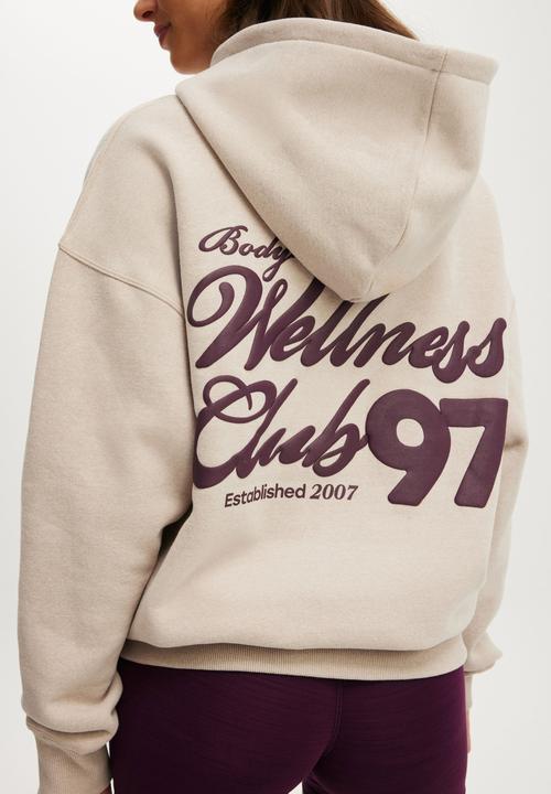 Cotton On - Plush Premium Graphic Hoodie - Sesame Marle/Bw Club