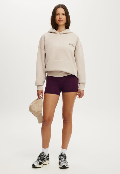 Cotton On - Plush Premium Graphic Hoodie - Sesame Marle/Bw Club