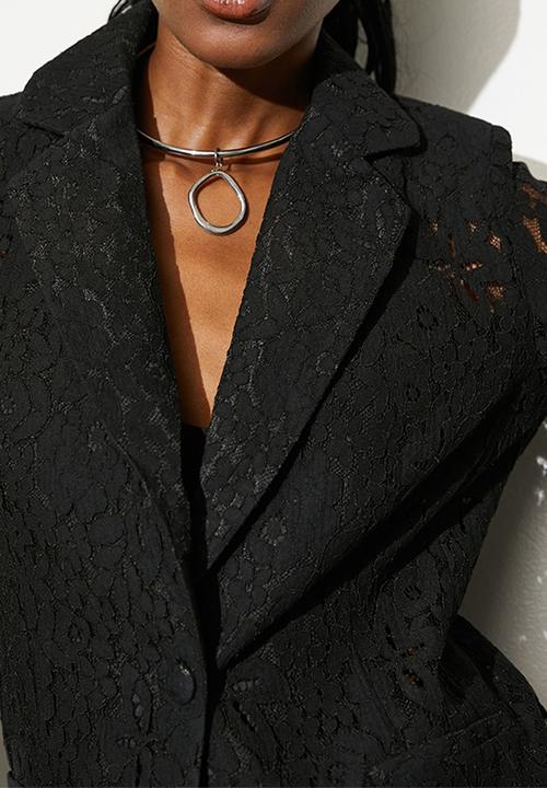 VELVET - Co-ord fitted lace blazer - black