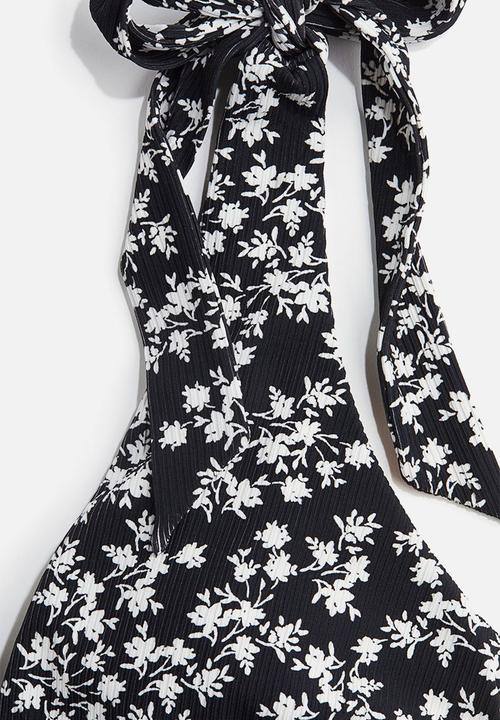 H&M - Padded-cup high leg swimsuit - black floral 
