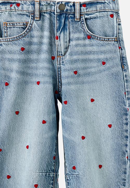 Cotton On - Unisex Barrel Leg Denim Jean - Airlie Light Blue/Embroidered Hearts