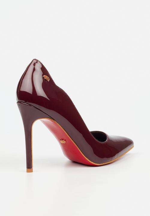 Miss Black - Lola 1 classic scallop heel - plum