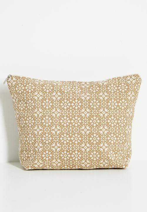 Travel toiletry bag - neutral