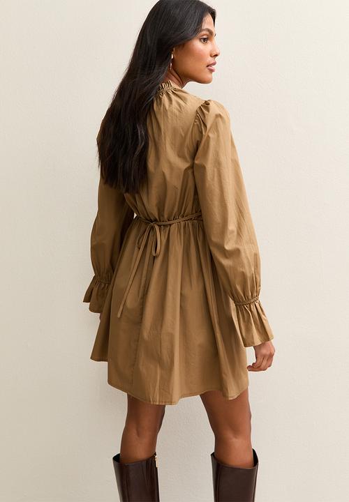 New Look - Ex ls poplin shirr bodice mini - camel