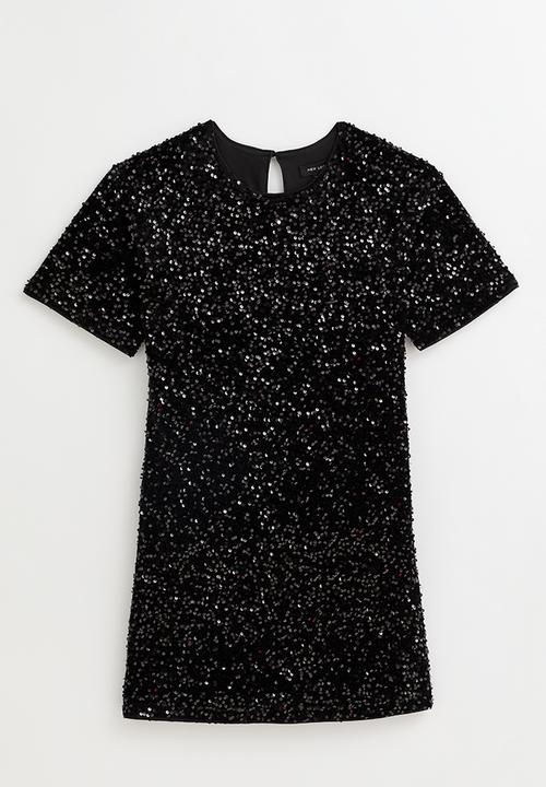 New Look - Go velvet sequin tee dress - black
