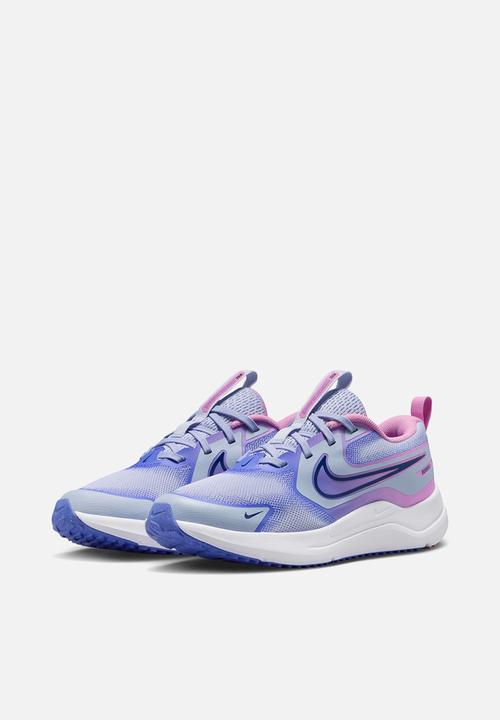 Nike - Nike Cosmic Runner