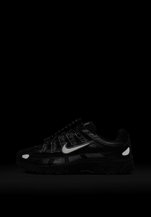 Nike - Nike P-6000