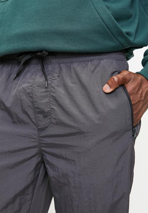 Brave Soul - Taslan Loose Fit Cargo Pant - Dark Grey