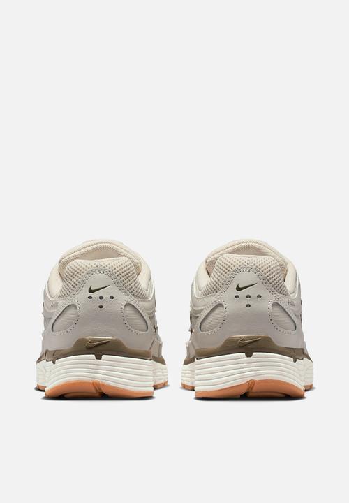 Nike - Nike P-6000