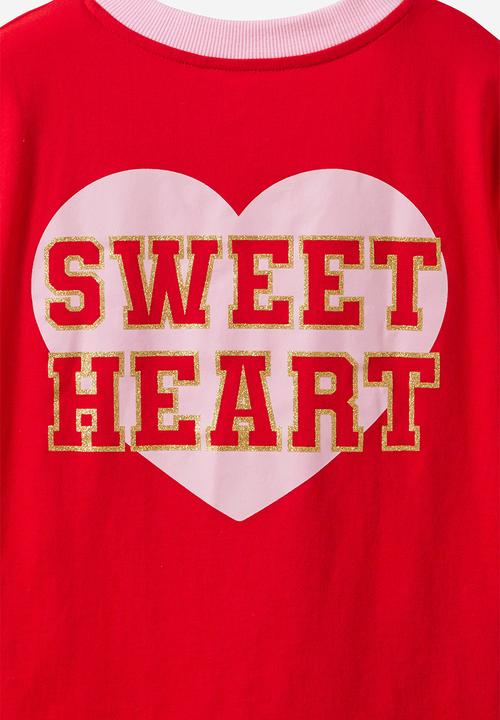 Cotton On - Livvy Lux Short Sleeve Tee - Varsity Red/Sweet Heart Club