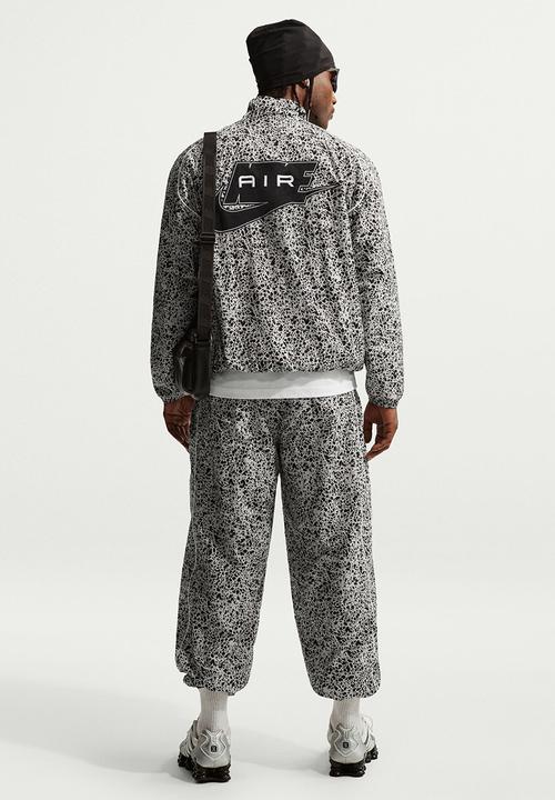 Nike - Nike Air Woven All Over Print Pant - Blak/Wht/Multi 