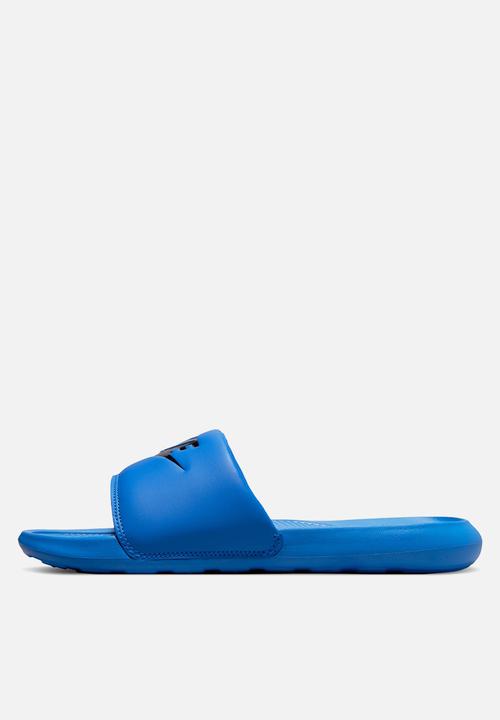 Nike - Nike Victori One - Blue