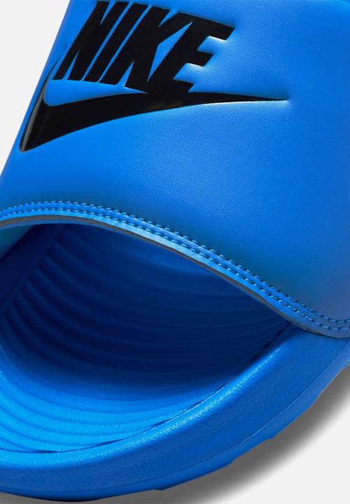 Nike - Nike Victori One - Blue