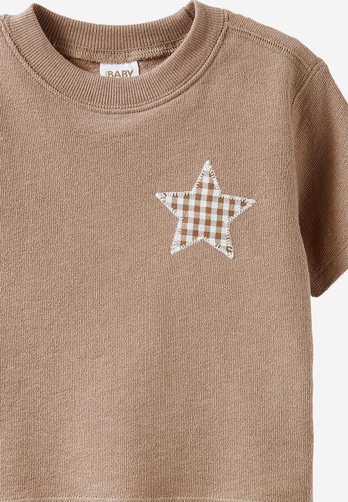 Cotton On - Tyla Knit Tee - oatmilk/gingham star