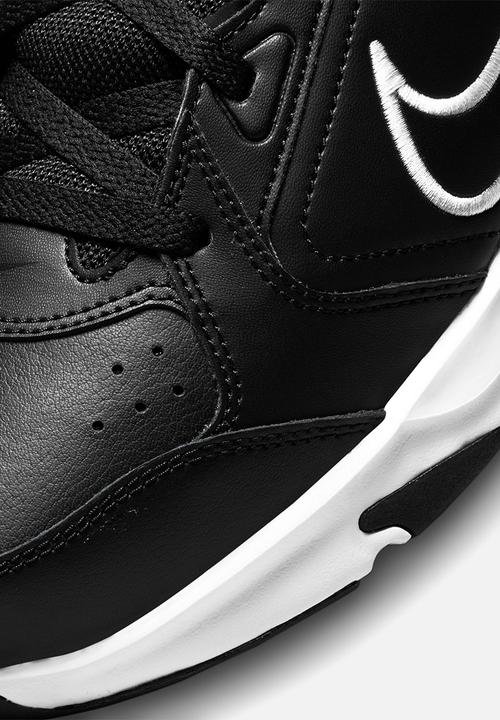 Nike - Defy All Day
