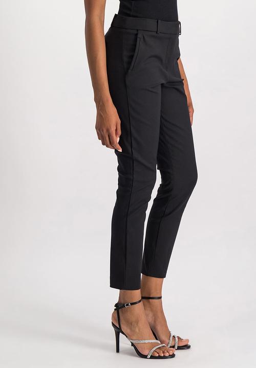 Forever New - Faye full length slim pants in black 