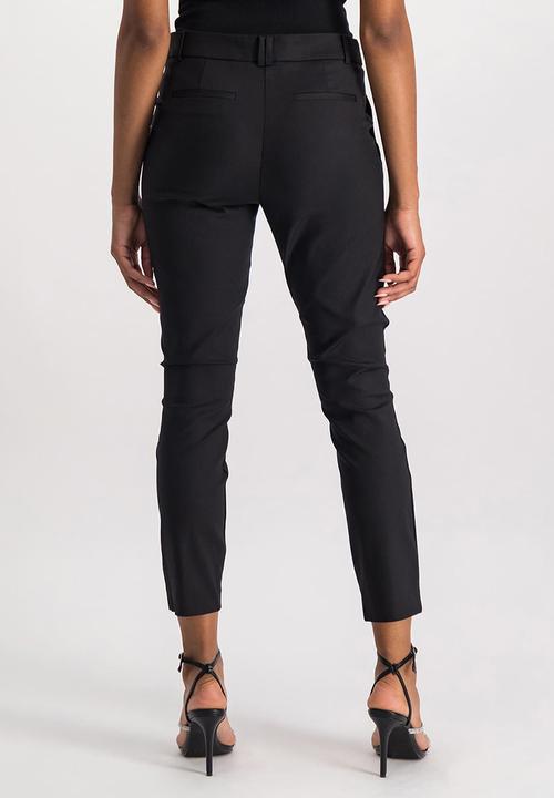 Forever New - Faye full length slim pants in black 