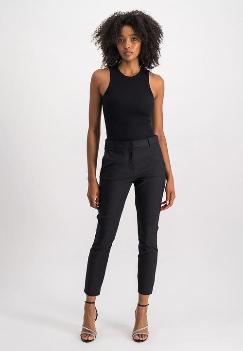 Forever New - Faye full length slim pants in black 