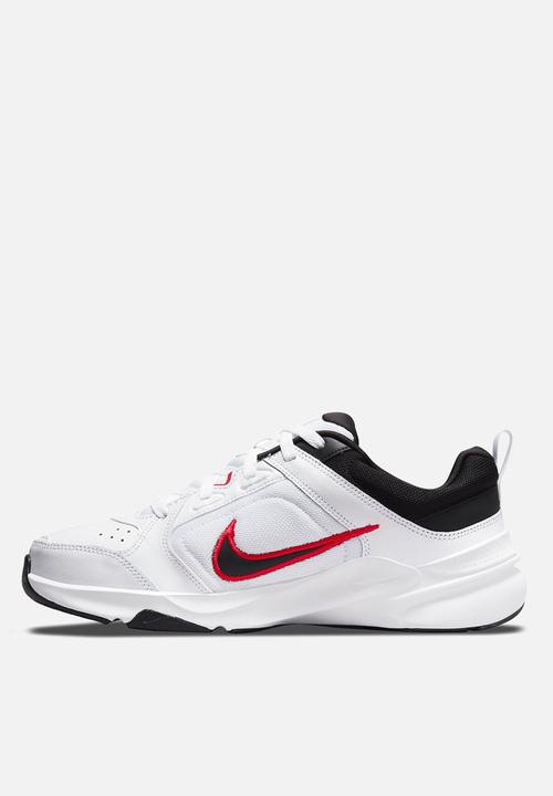Nike - Defy All Day