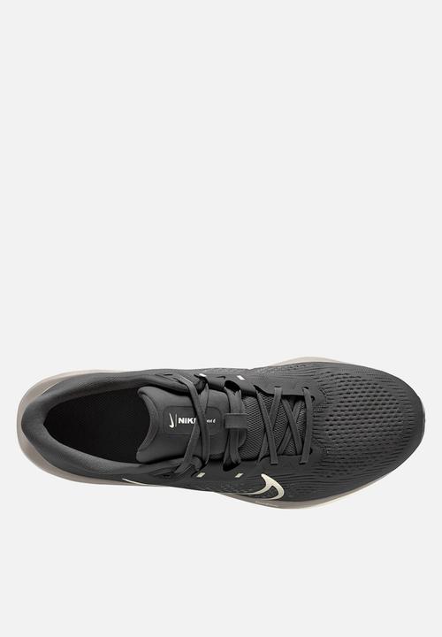 Nike - Quest 6