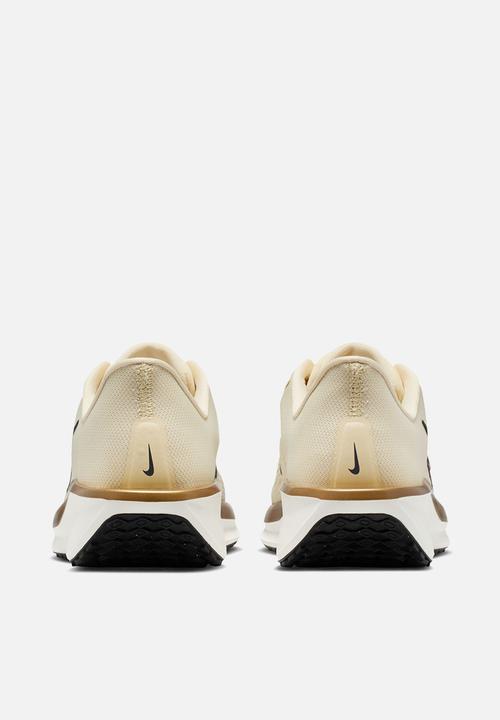 Nike - Nike Quest 6