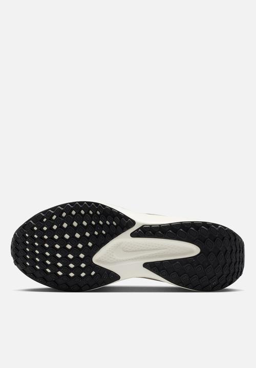 Nike - Nike Quest 6